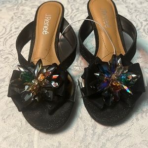 J. Renee shoes Size 6.5 Cloth and Beadwork